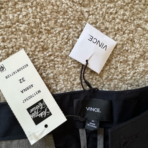 Vince Chino Shorts Navy - Picture 2 of 2